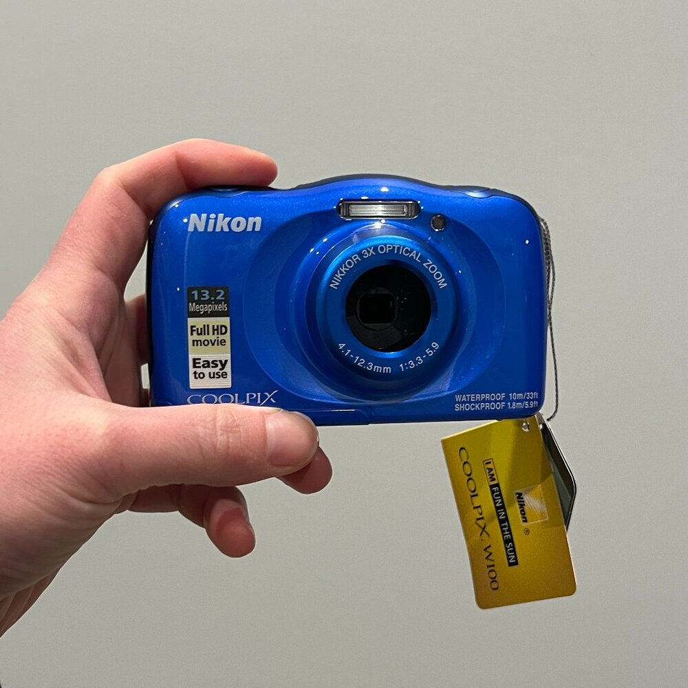 NEW Blue Nikon COOLPIX W100 Digital Camera - Picture 4 of 5